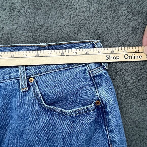 Levis 501 Jeans Mens 42x32‎ Blue Denim Button Fly Straight Leg Cotton Original - Picture 3 of 9